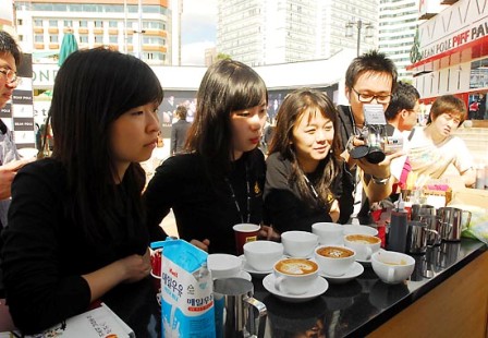 부산국제영화제 빈폴 LATTE ART 시연